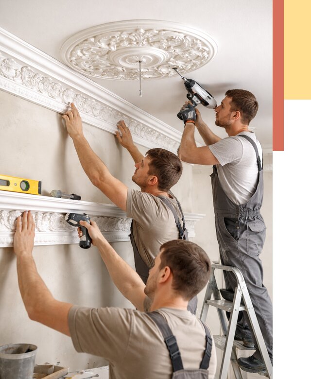 Монтаж лепнины на потолок в Усть-Лабинске от 3269 руб. быстро и недорого | ОТДЕЛОЧНИК-Улб